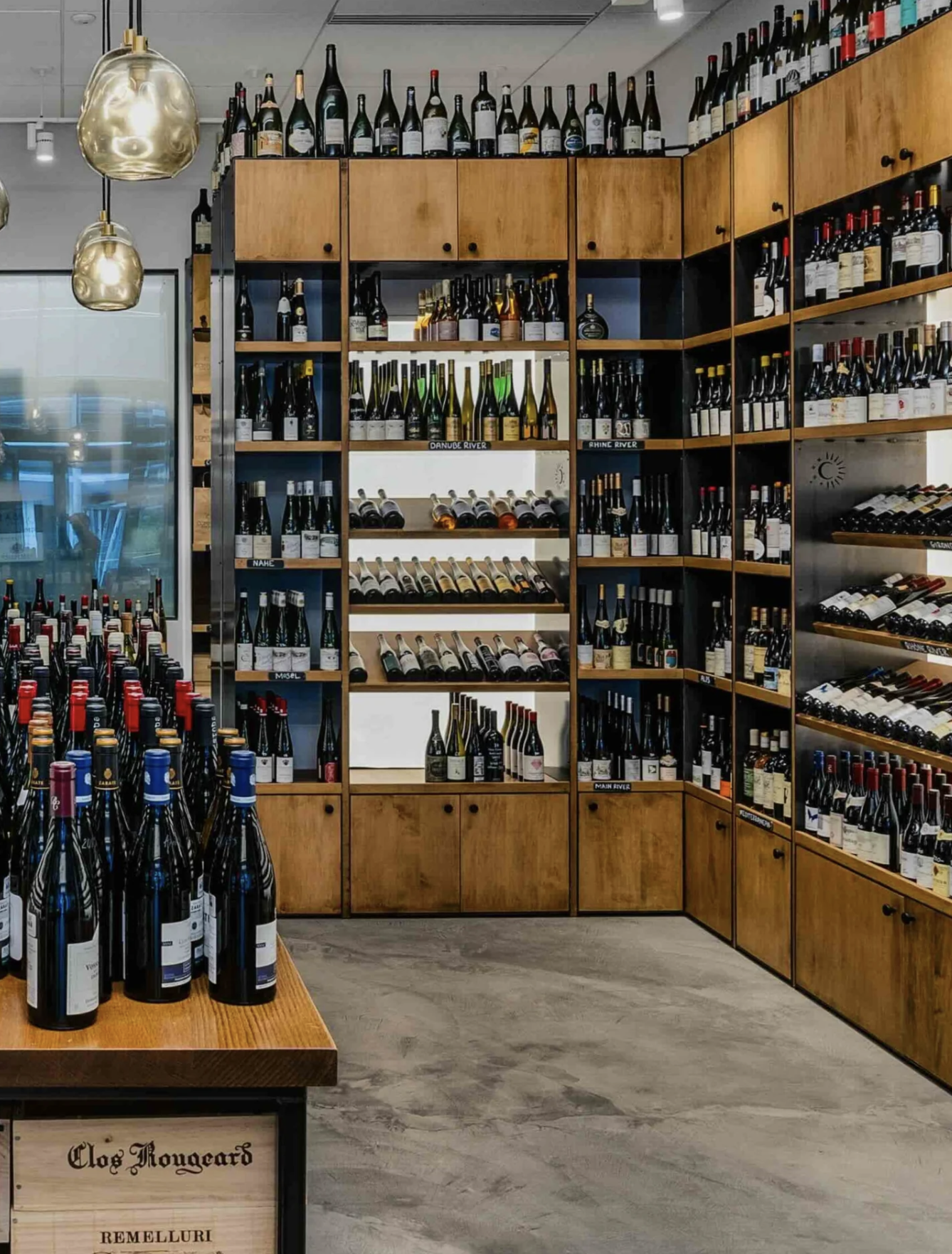 California Wine Glut Puts Premium Bottles on Bargain Shelves